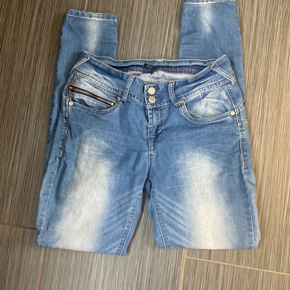 Wallflower Jeggings Size 7